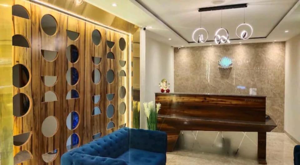 Hotel Pearl Wood Zirakpur Ngoại thất bức ảnh